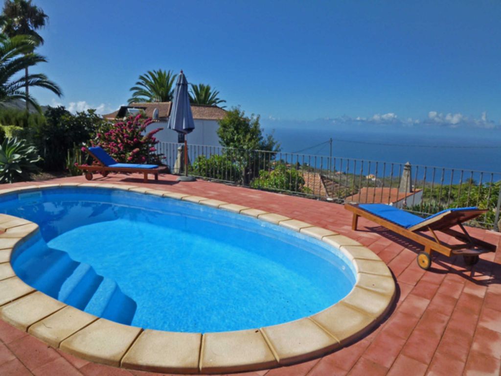 Campana 2 Pool mit Meerblick