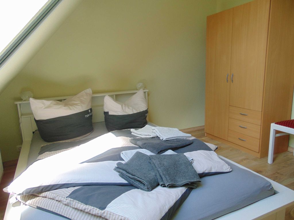2. Schlafzimmer
