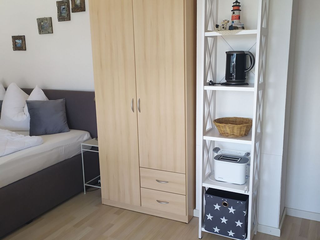Kleiderschrank
