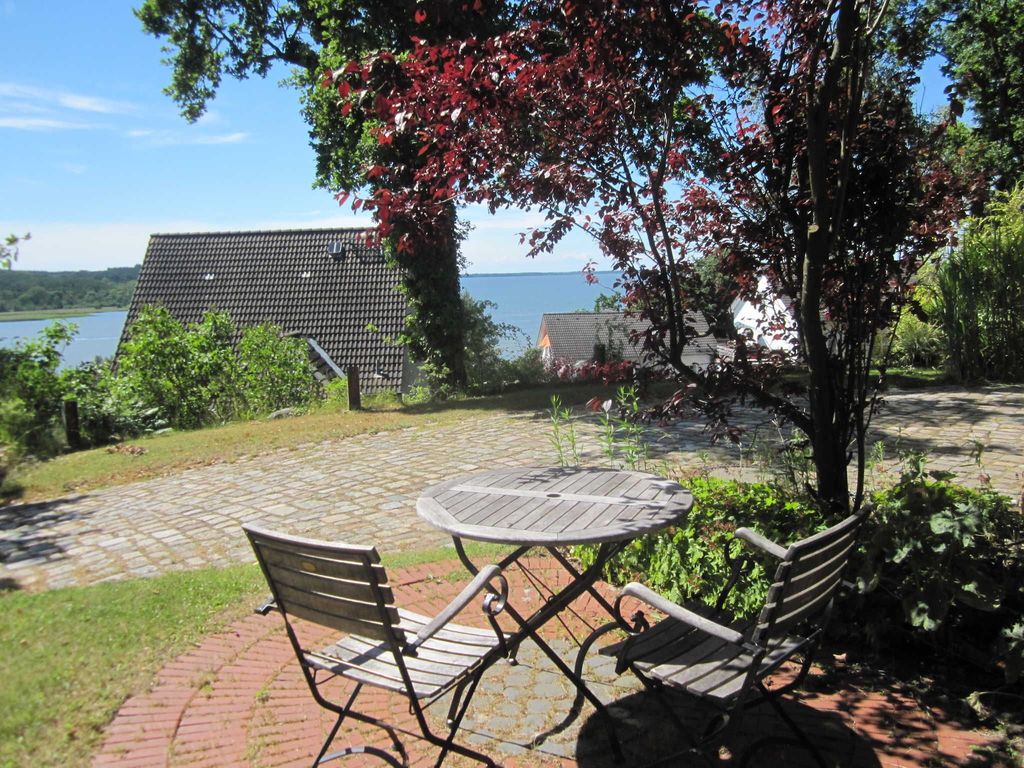 Terrasse (Whg. 1) mit Boddenblick