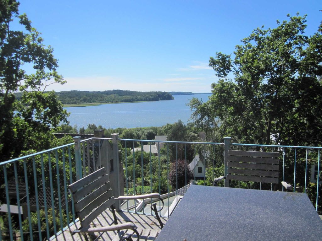 Terrasse (Whg. 3) mit Boddenblick