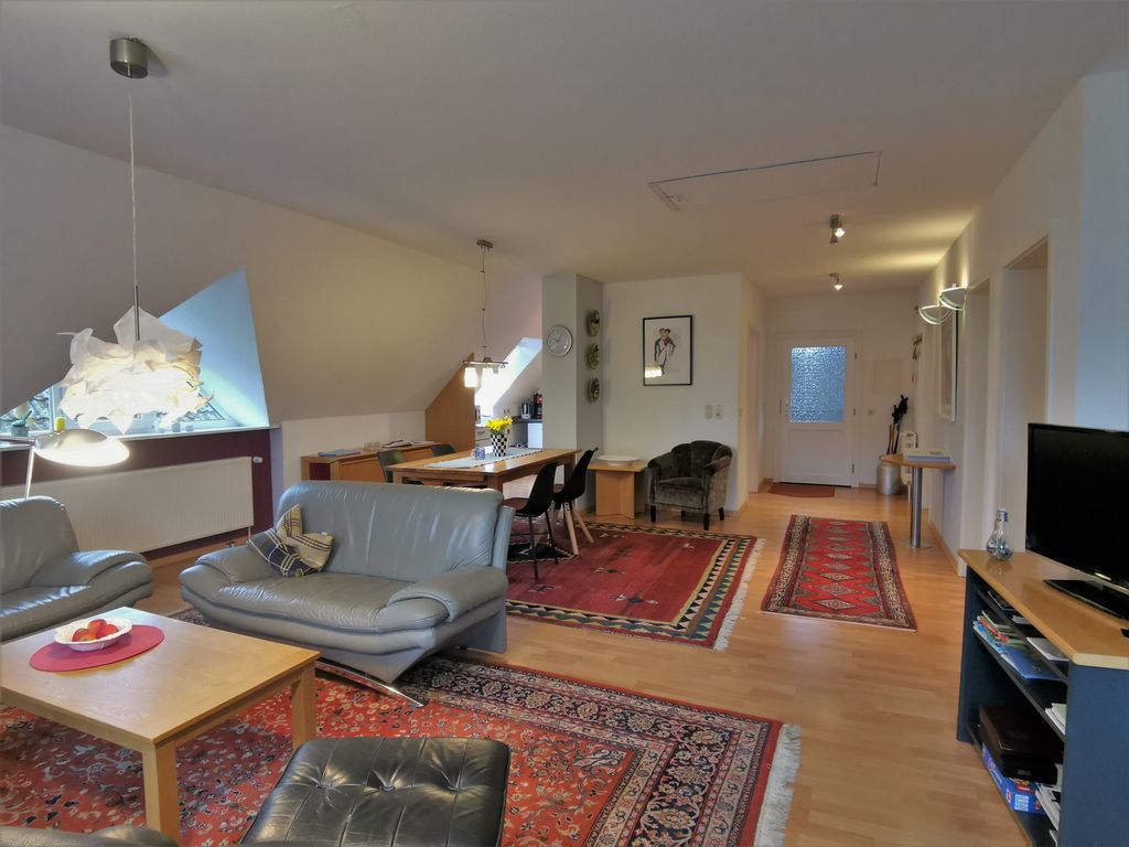 Großes Wohn- und Esszimmer