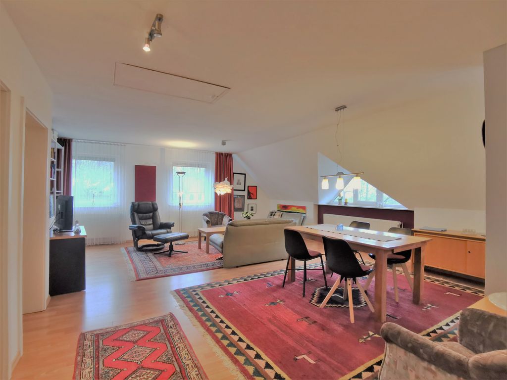Großes Wohn- und Esszimmer