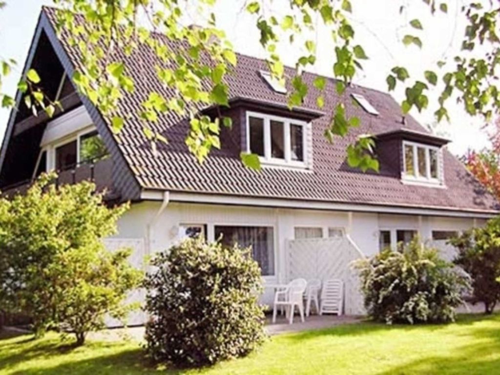 Bi de Süd 45/ 4 - Mitten in Nieblum und nur 800 m zum Strand