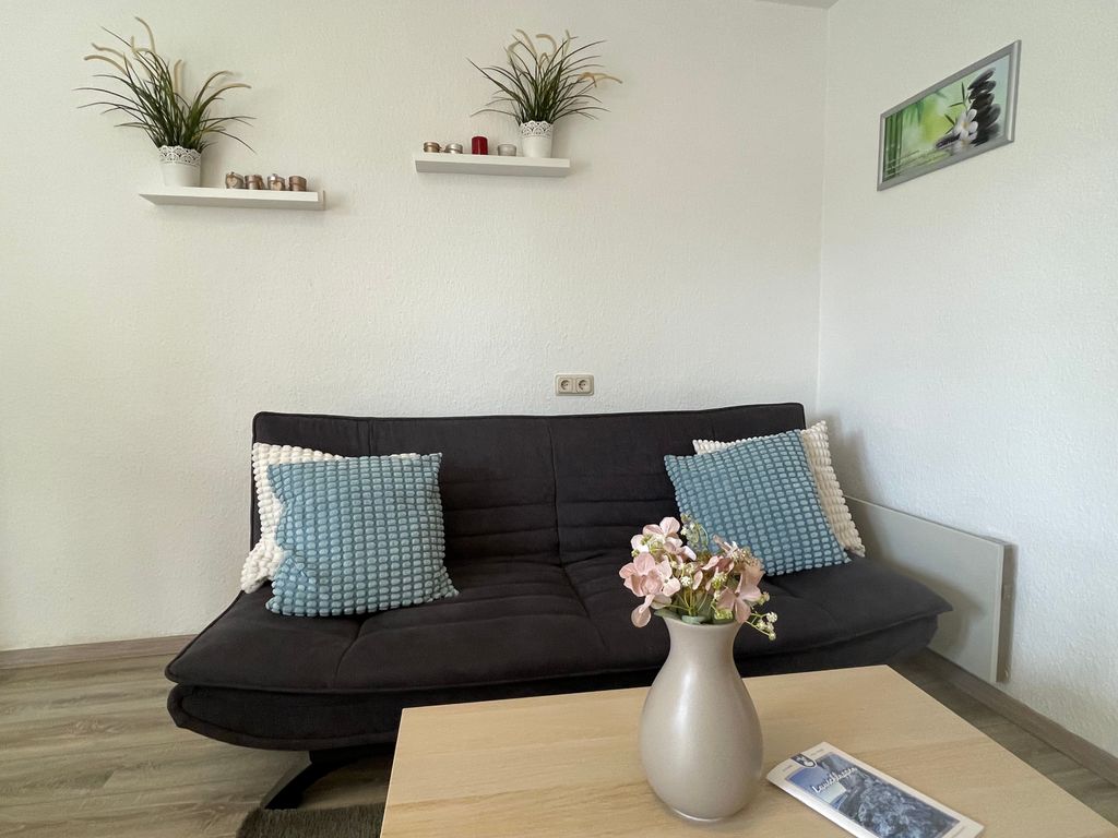 Gemütliche Couch, Wohnung unten