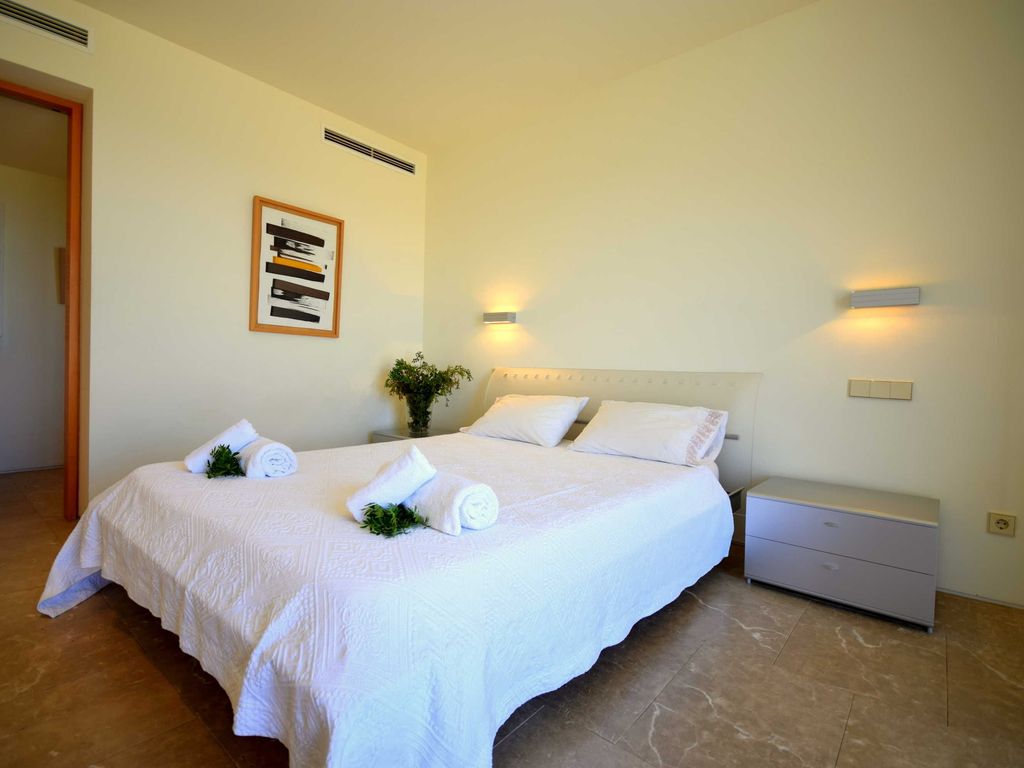 Schlafzimmer 1 mit Doppelbett