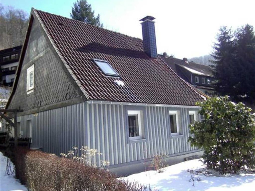 Haus von außen im Winter