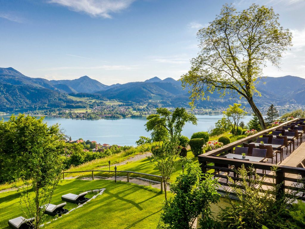 Hotel Der Westerhof Tegernsee - Traumblick auf das Tegernseer Tal