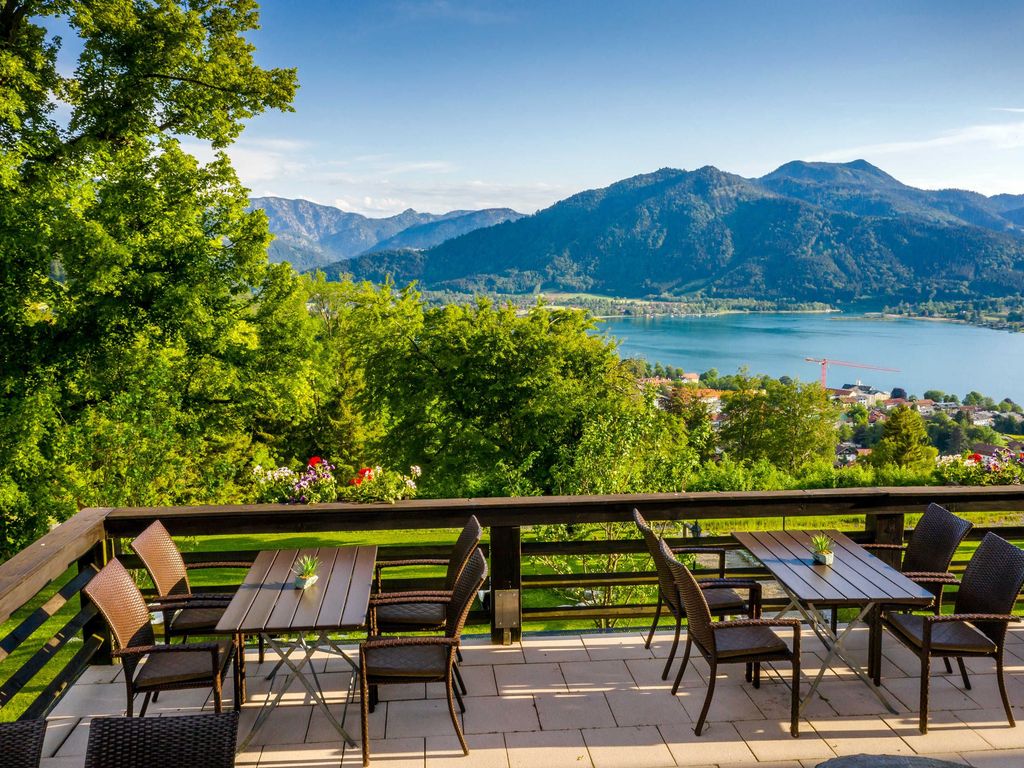 Hotel Der Westerhof Tegernsee - Sonnenterrasse mit Panoramablick