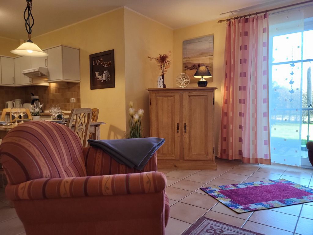 Wohnzimmer mit TV Schrank