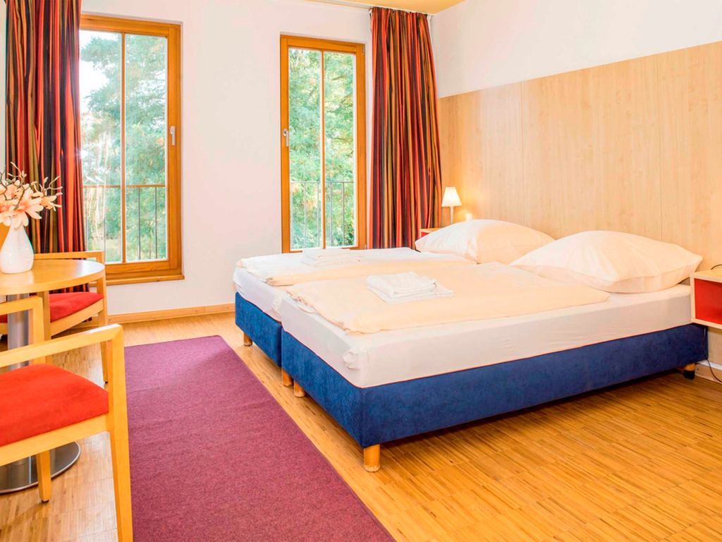 1. Schlafzimmer mit Doppelbett