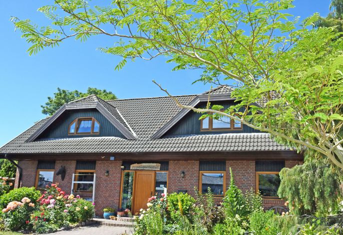 Photo Jasmunder Ferienwohnung mit Terrasse 1