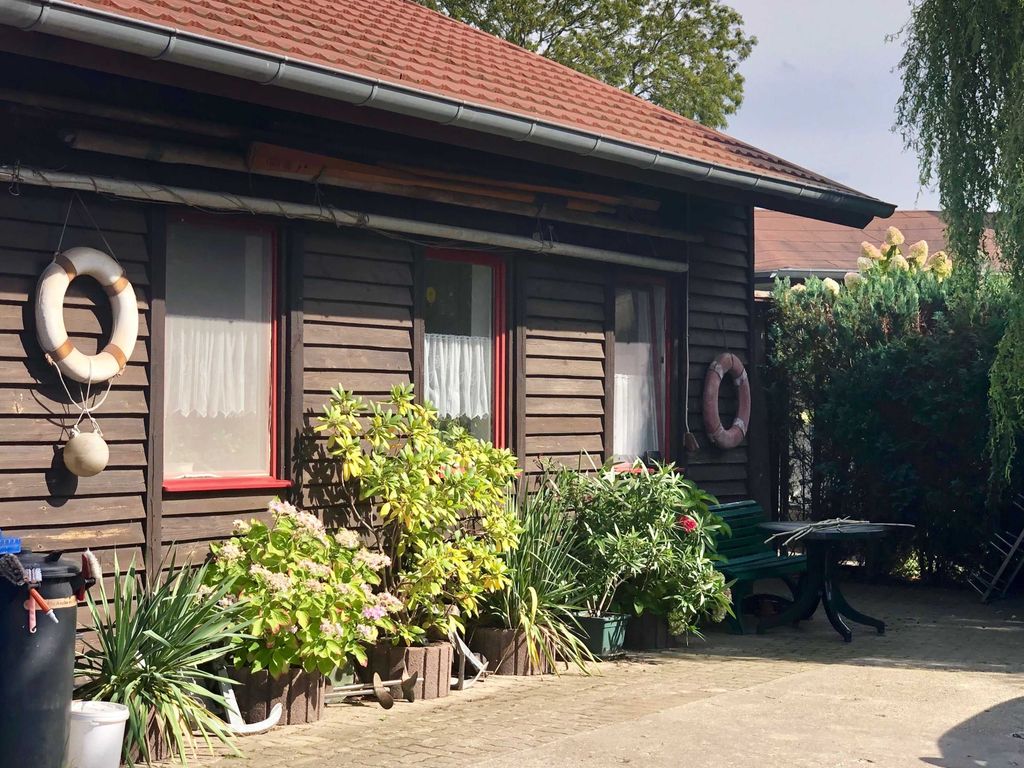 Bungalow Segelkoje mit Sitzplatz