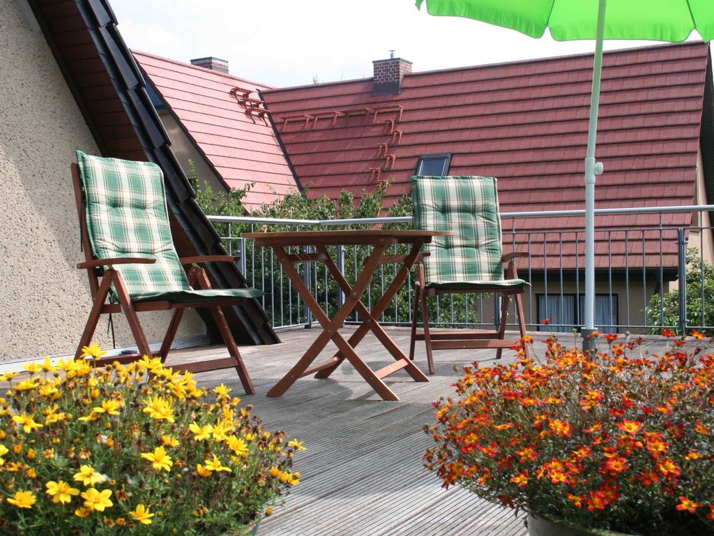 große Dachterrasse der Ferienwohnung Am Norderfeld