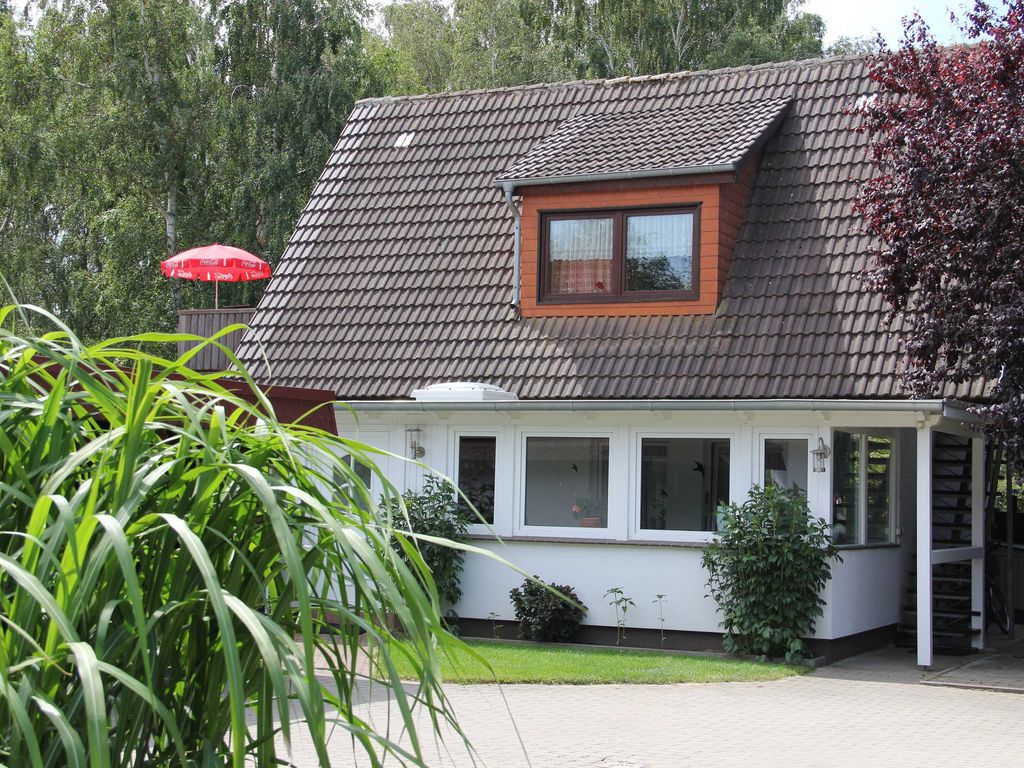 Ferienhaus mit 2 Ferienwohnungen