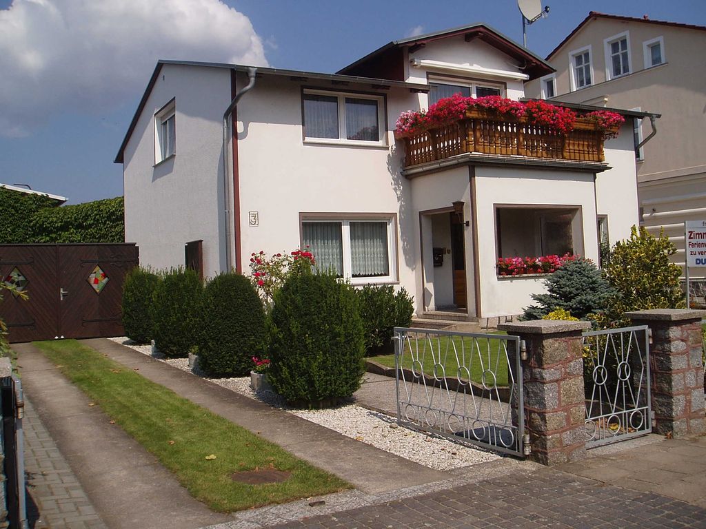 Vorderseite vom Haus