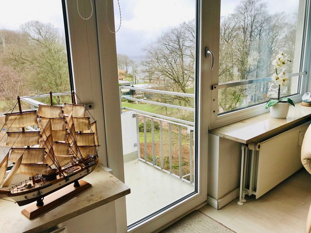 Der Balkon im Wohnzimmer.