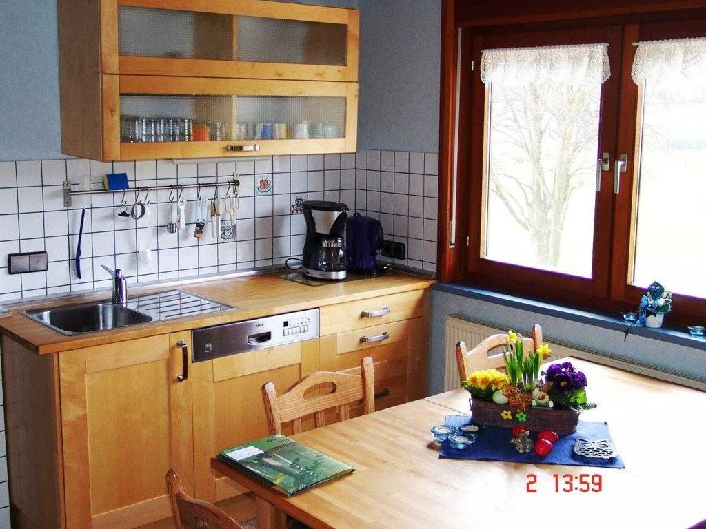 gut ausgestattete Küche, Spülmaschiene, Wasserkocher, Kaffeemaschine, Herdund Backofen, Microwelle, Brotschreider, Wook.....