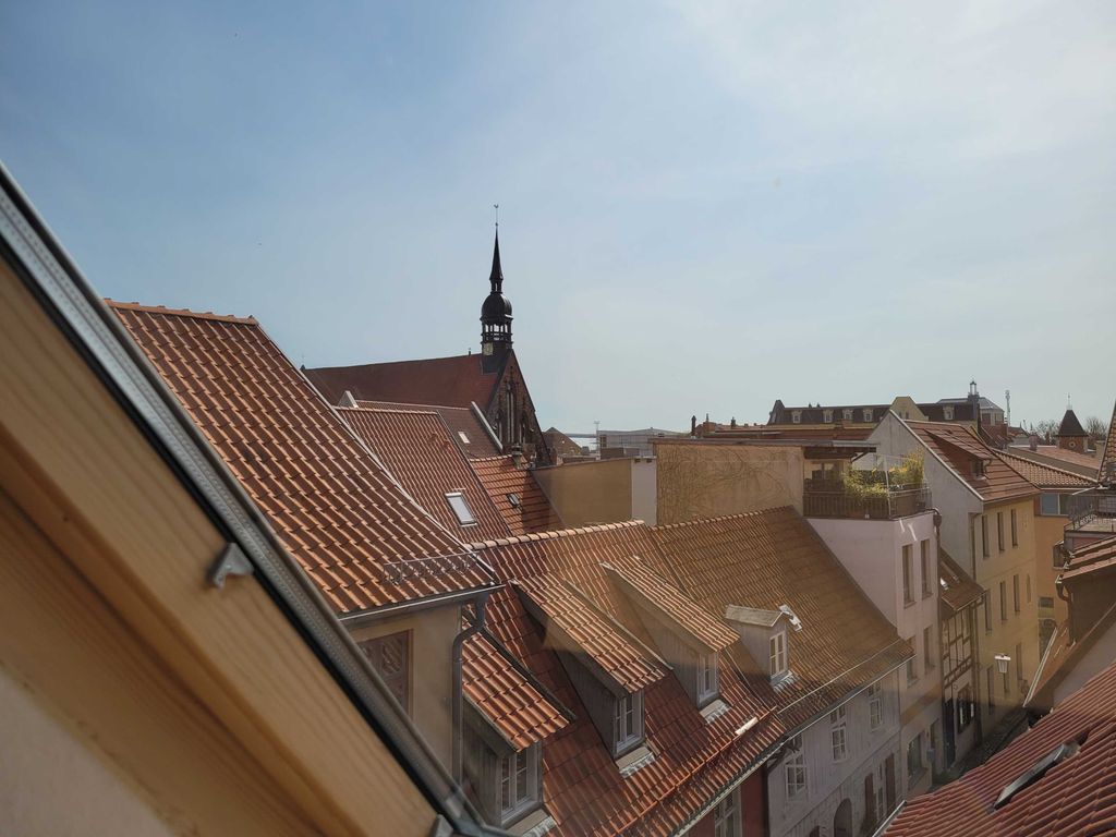 Ausblick vom Wohnzimmer über Stralsunds Dächer
