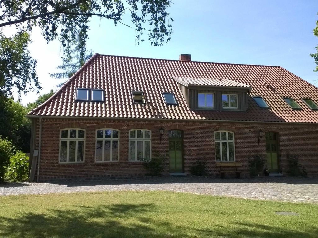 Landhaus Alt Bukow mit 3 Fewos