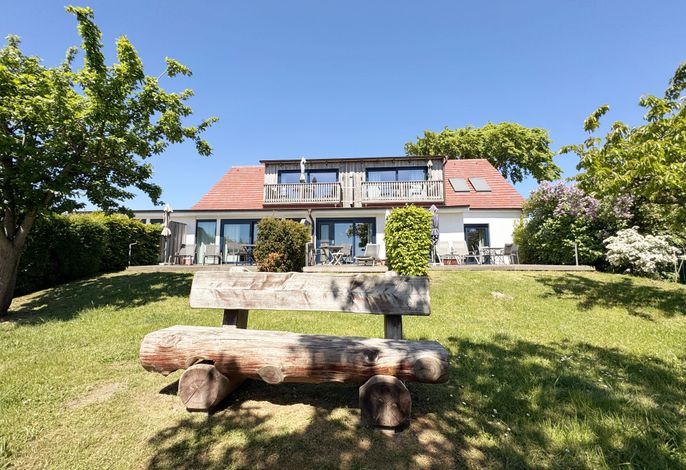 Ferienwohnung 01 mit Südterrasse und Meerblick