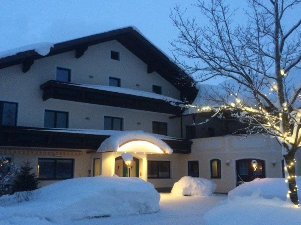 Pension ANNA, Ferienwohnungen & Komfortzimmer