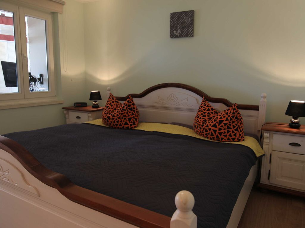 Schlafzimmer mit Doppelbett