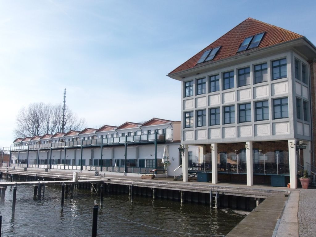 Die maritime Wohnanlage von nah