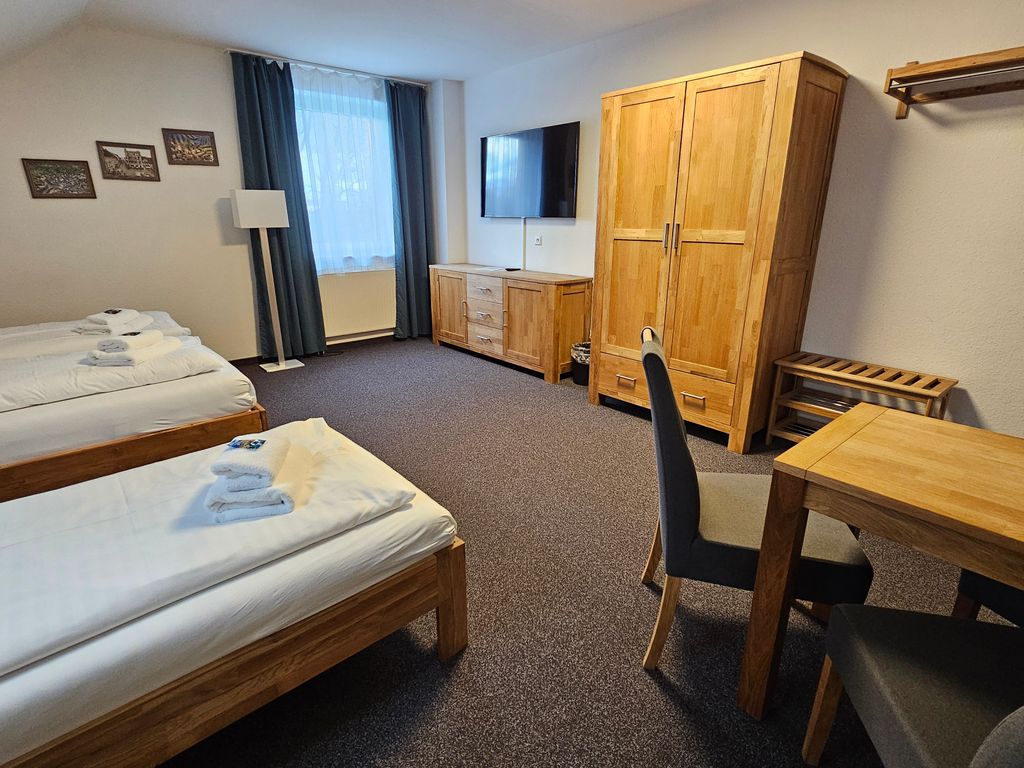 Dreibettzimmer