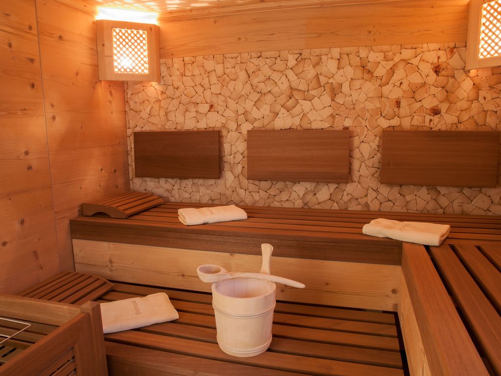 Wellnessbereich mit Sauna