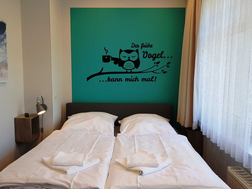 Schlafzimmer 2