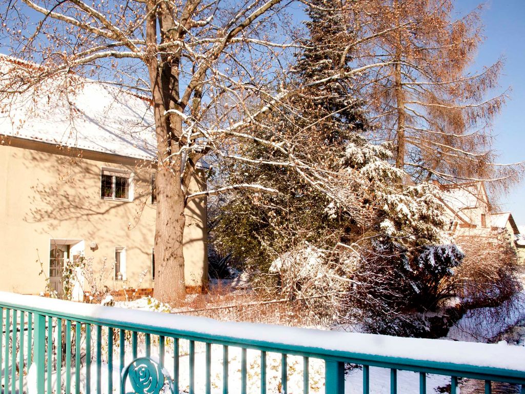 Ferienwohnung Hanschke, gehüllt im winterlichen Kleid.