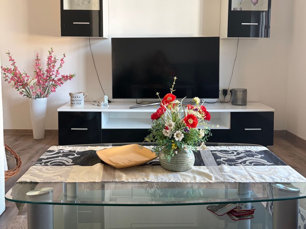 Wohnzimmer mit TV