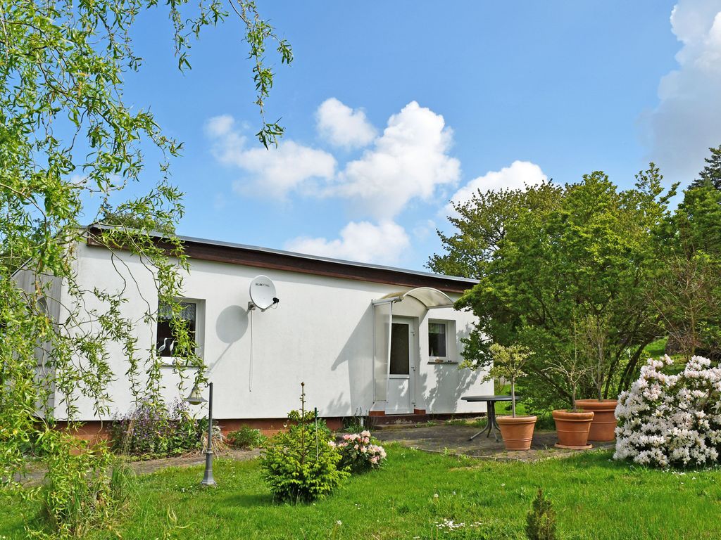 DEB 007 Bungalows am Neuensiener See