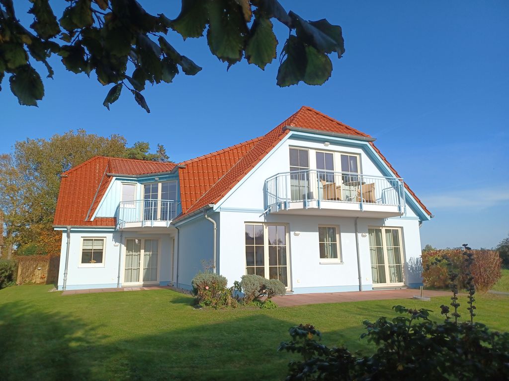 Blick auf die Ferienwohnung An den Boddenwiesen II im OG