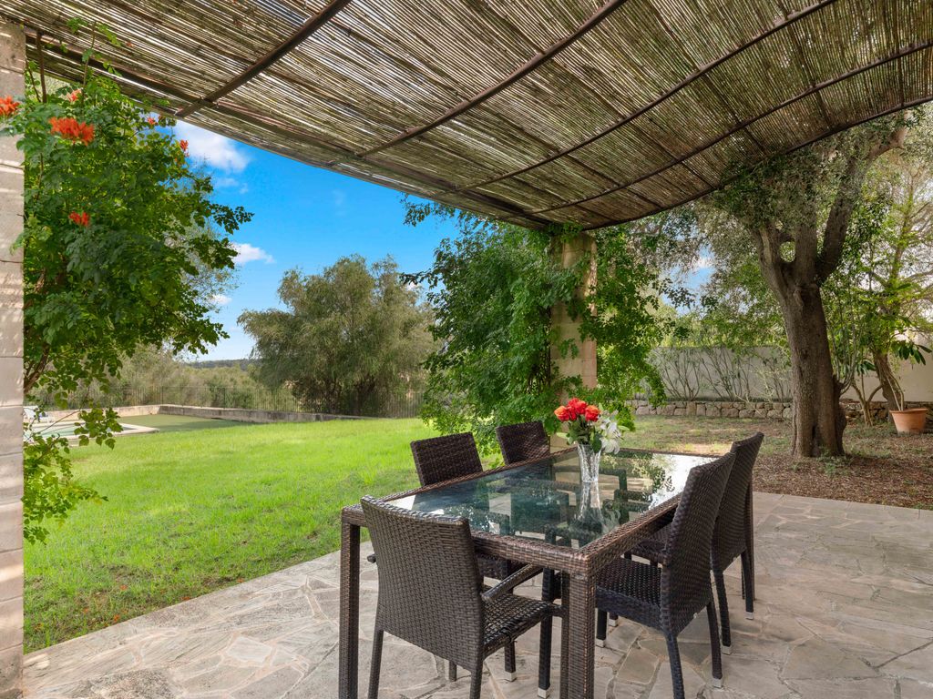 Garden und  Gartentisch zum Essen