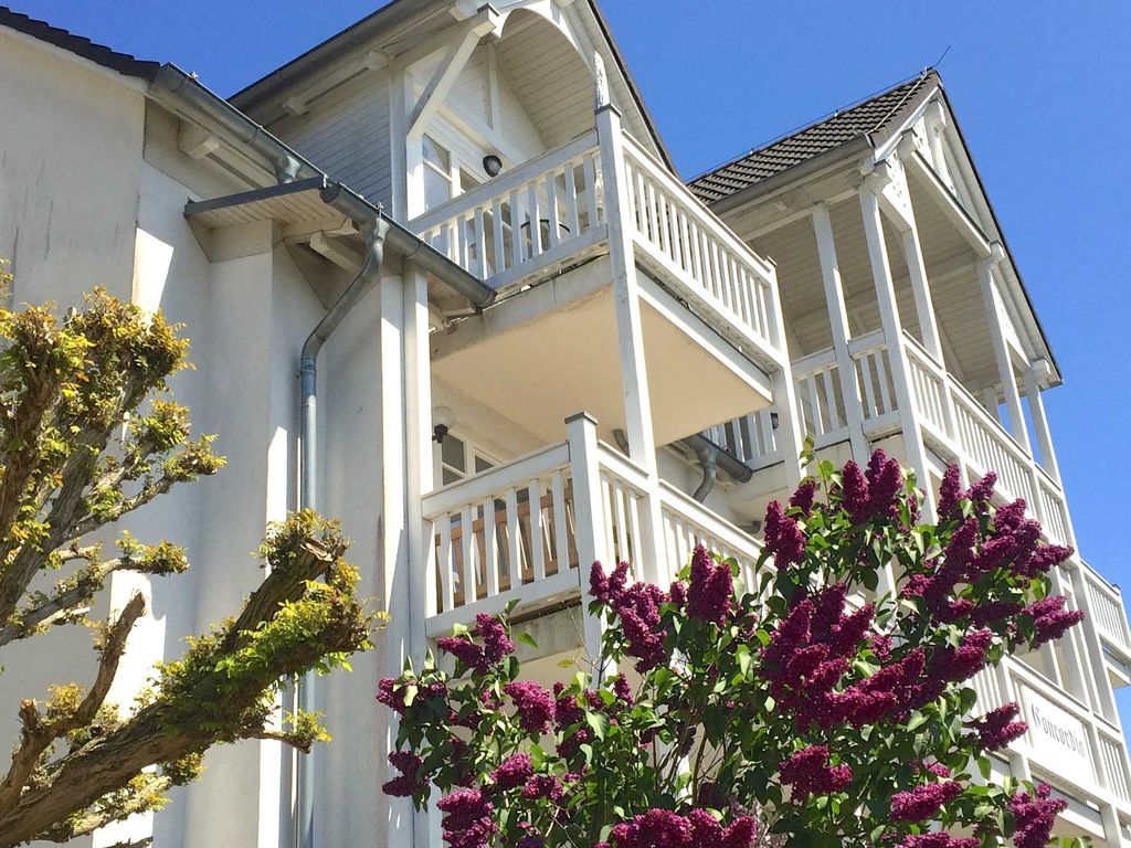 Wohnung Nr. 8: Balkon in ruhiger Südwest-Lage mit Weitblick