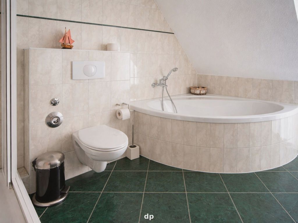 Große Badewanne