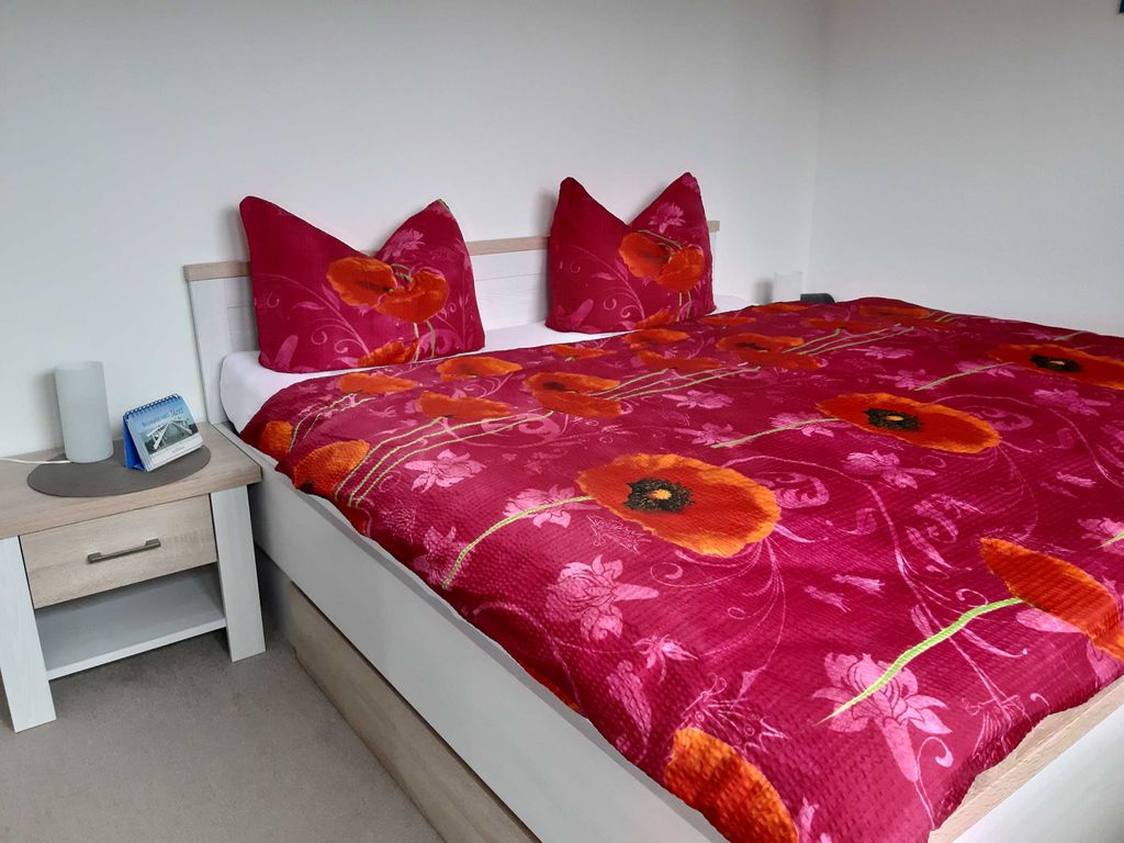 Schlafzimmer mit Doppelbett