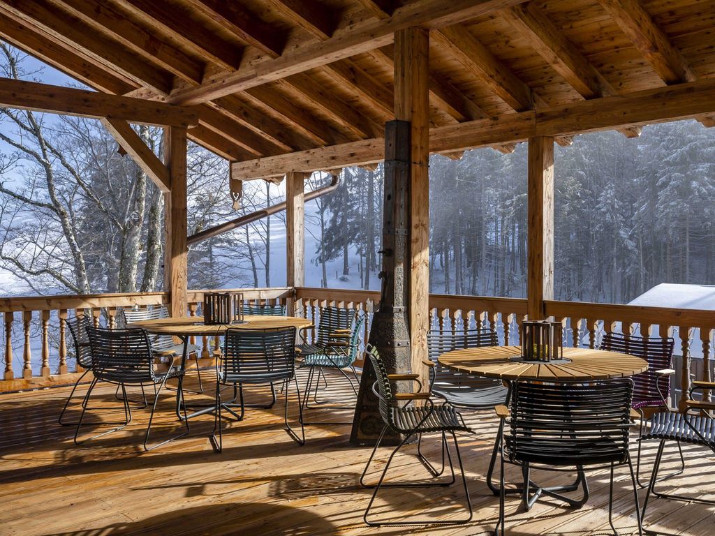Brösel Alm im Berghotel Sudelfeld - Blick von der Lounge-Terrasse in die Winterlandschaft