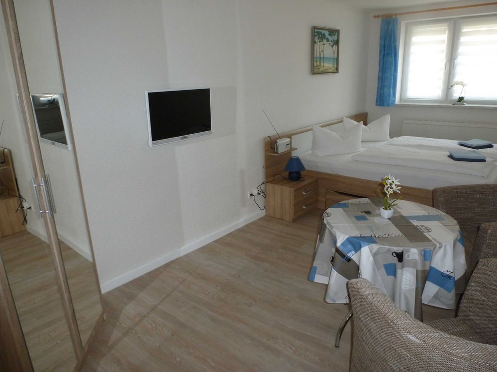 kombiniertes Wohn-Schlafzimmer
