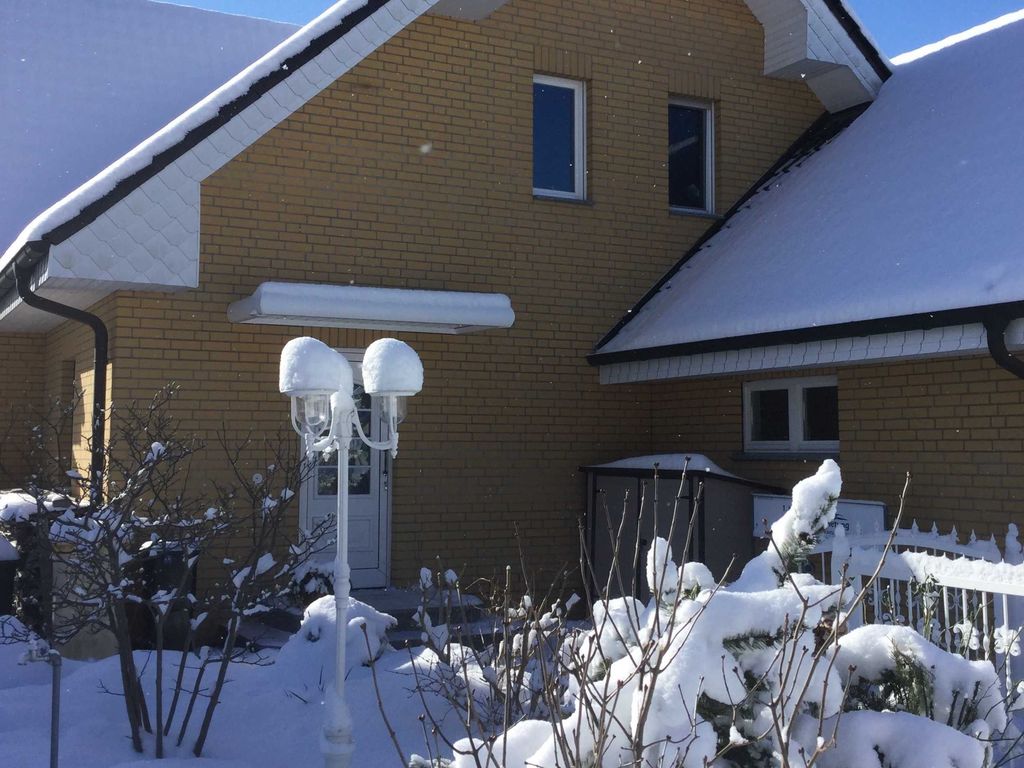 Eingang im Winter