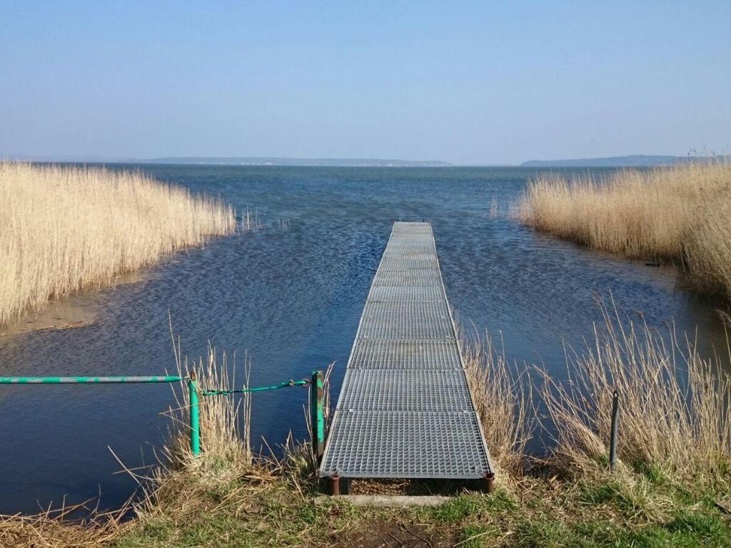 Steg am nahen großen Jasmunder Bodden