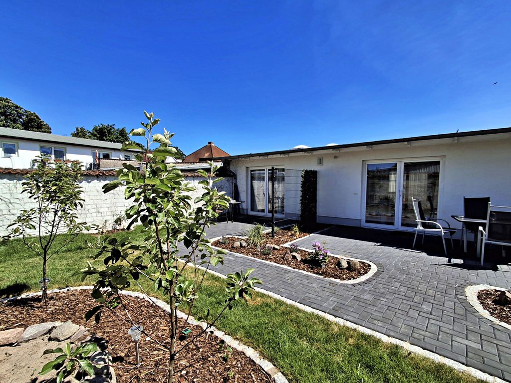 Außenansicht, Terrassen der Wohnung 1 und 3