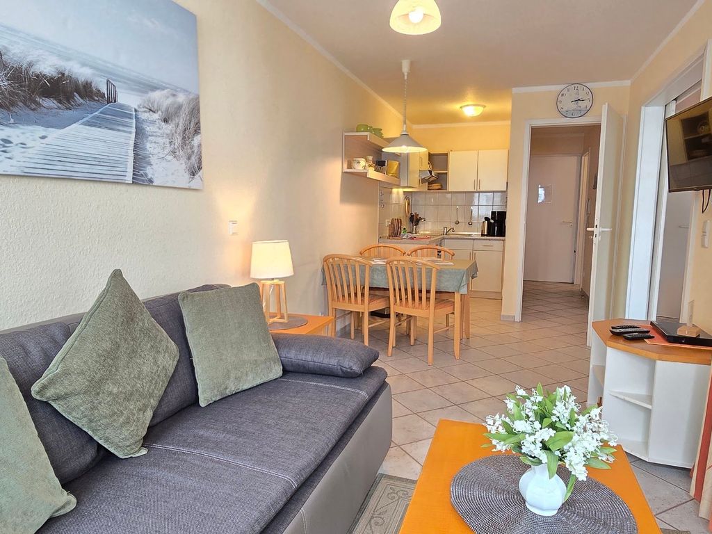 Wohnzimmer mit Küche