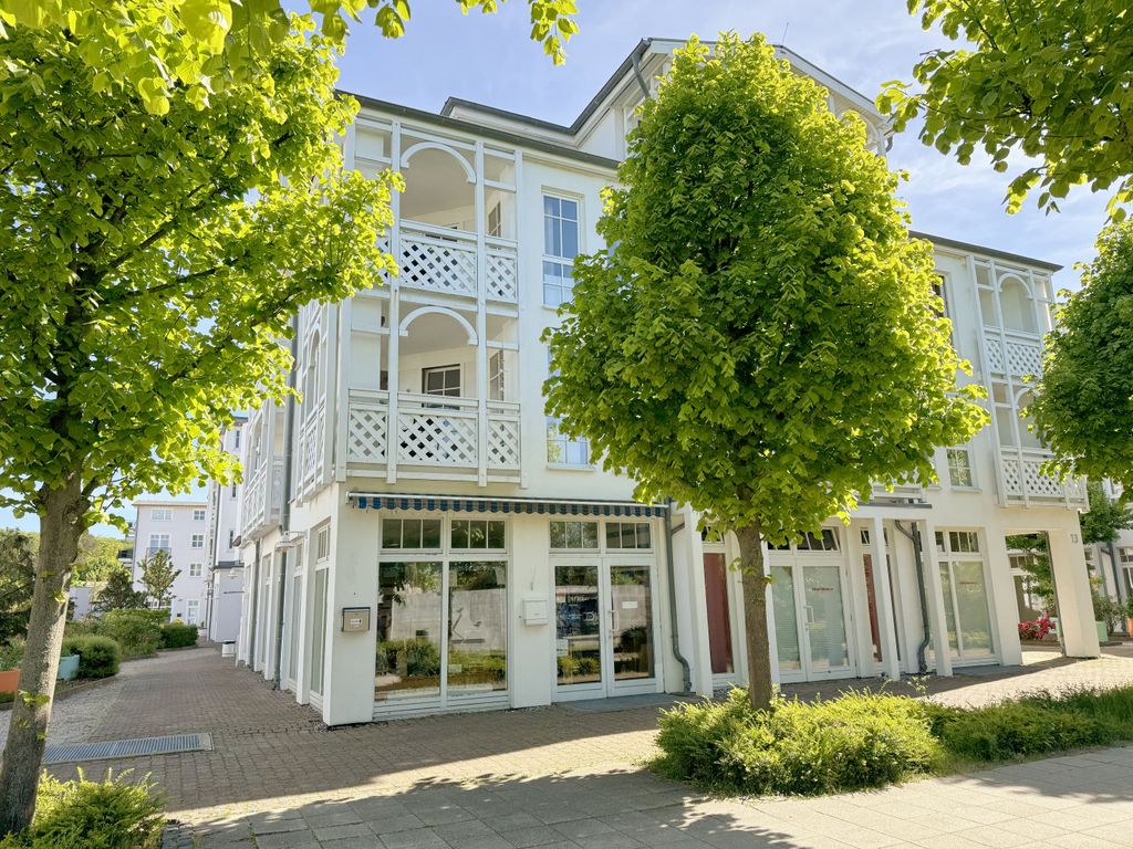 Seepark Sellin: Ferienhaus mit Veranden im Grünen