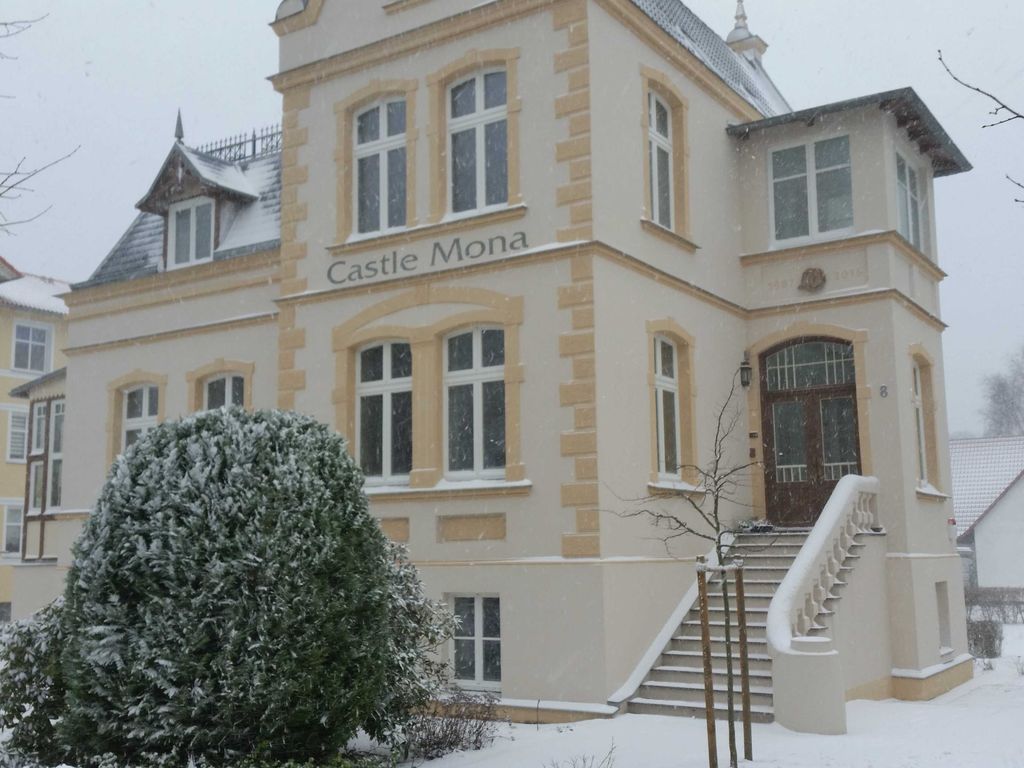 *Castle Mona / Diestel GM 69176