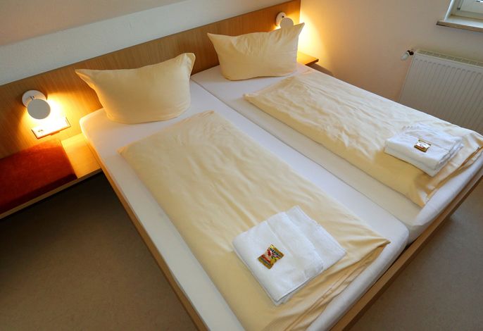 Doppelzimmer, Kat A, Nichtraucher, WC und Dusche