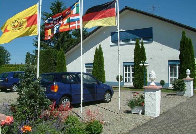 Doppelzimmer mit Dusche und WC