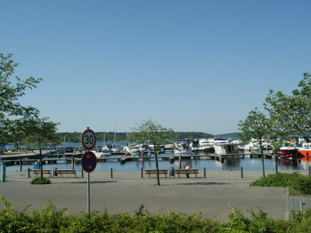 Blick auf den Yachthafen